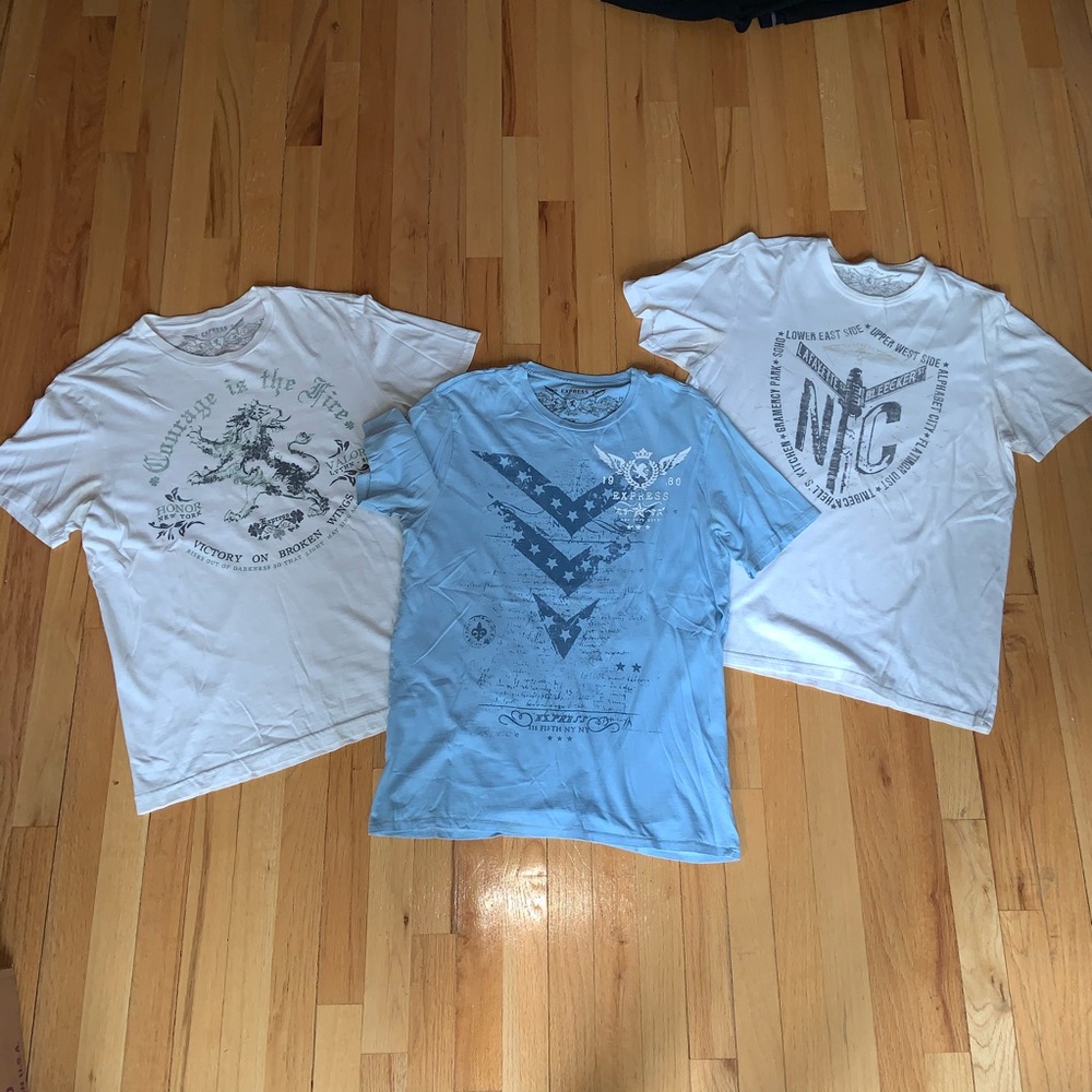 Men’s Express graphic tees